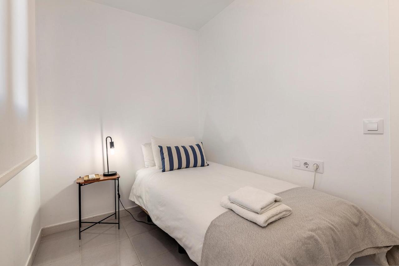 פורט דה פולנסה La Gola Apartment, First-Line Beachfront, Newly Refurbished מראה חיצוני תמונה