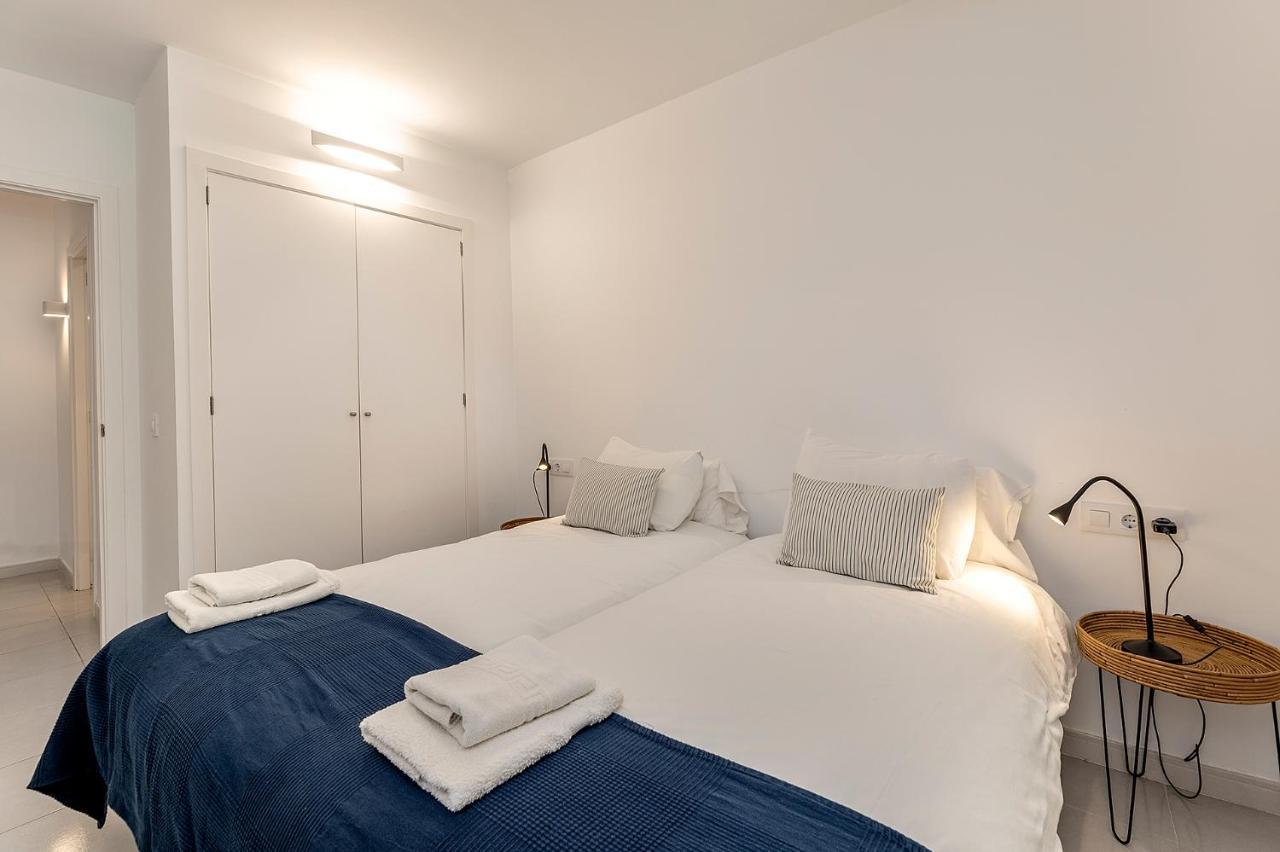 פורט דה פולנסה La Gola Apartment, First-Line Beachfront, Newly Refurbished מראה חיצוני תמונה